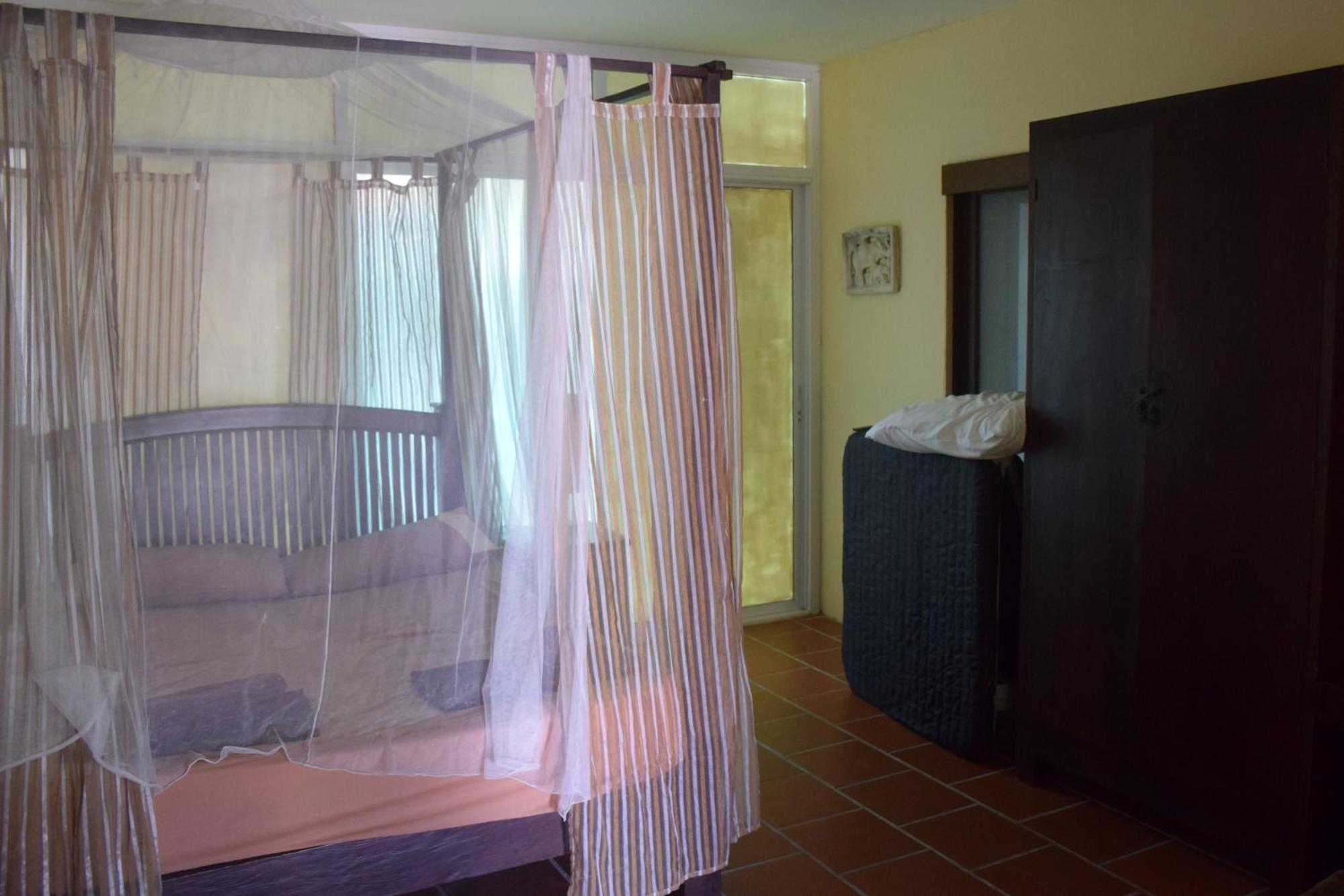 Sanuk Bungalows Rawai Pokoj fotografie