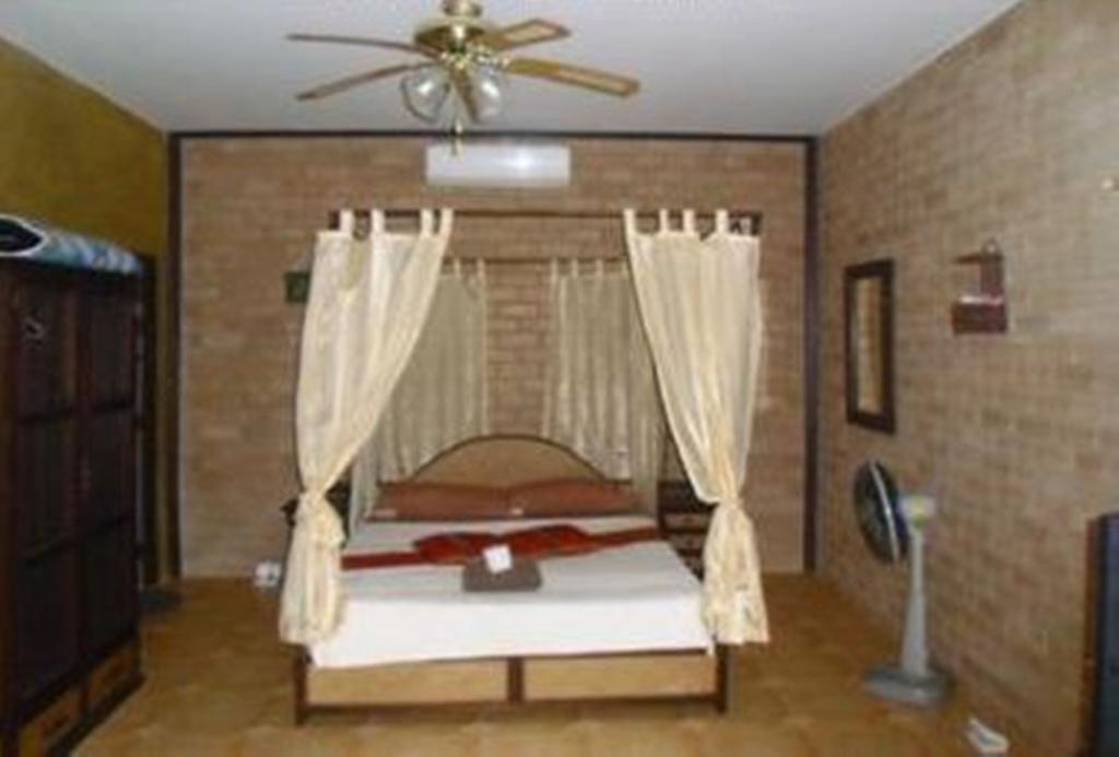 Sanuk Bungalows Rawai Pokoj fotografie
